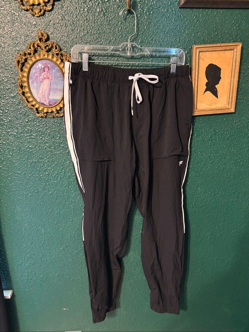 Fabletics Mens The One Joggers Size Large NWT